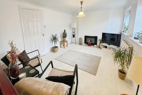 1 bedroom apartment for sale, St. James Court, Greater Manchester WA15