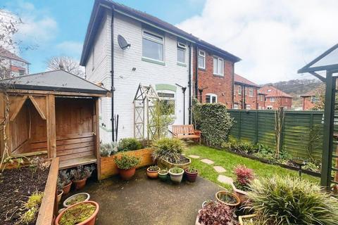 2 bedroom semi-detached house for sale, Hillside Gardens, Scarborough YO12