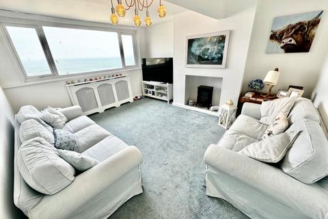 2 bedroom apartment for sale, Queens Parade, Scarborough YO12