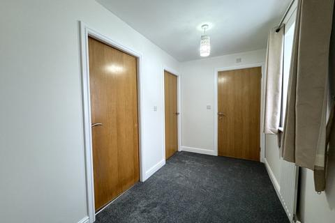 Flat 6, 10 Ingle Close, Scarborough, YO12 4AY