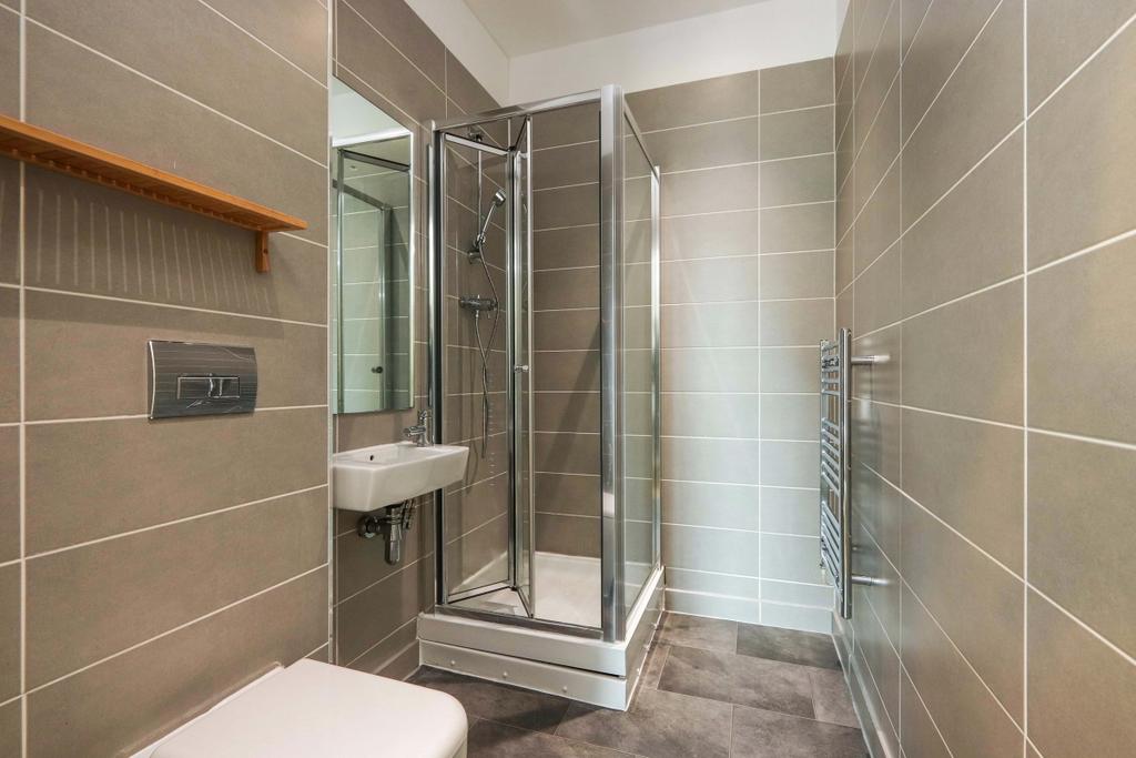 En Suite Shower Room