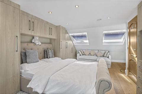 5 bedroom semi-detached house for sale, Beech Way, Twickenham, TW2