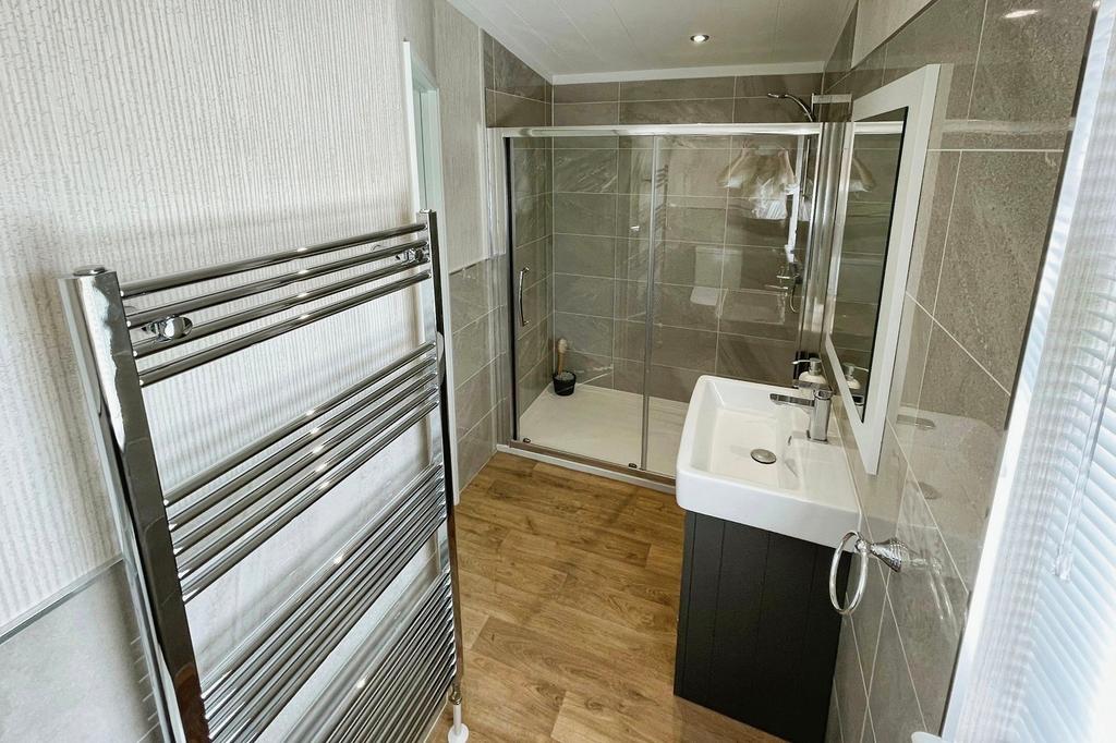 Ensuite Shower Room