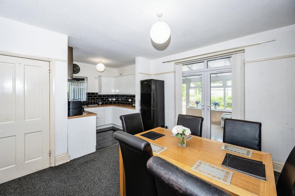 Kitchen/Dining Room