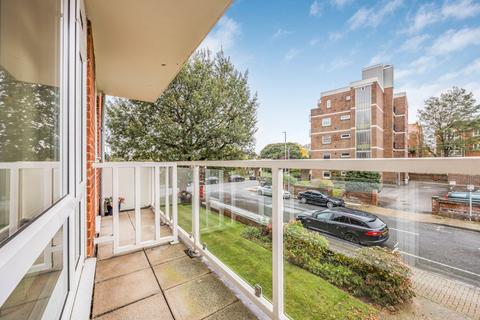 2 bedroom apartment for sale, Eastern Parade, Hampshire PO4