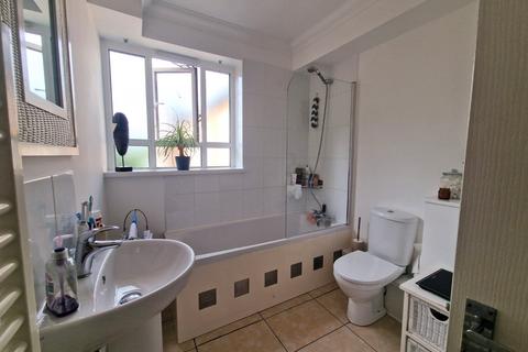 1 bedroom apartment for sale, Osborne Road, Hampshire PO5