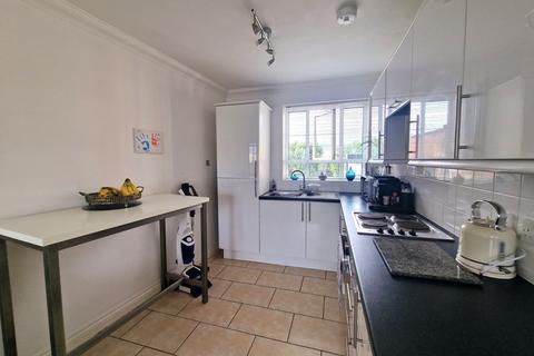 1 bedroom apartment for sale, Osborne Road, Hampshire PO5