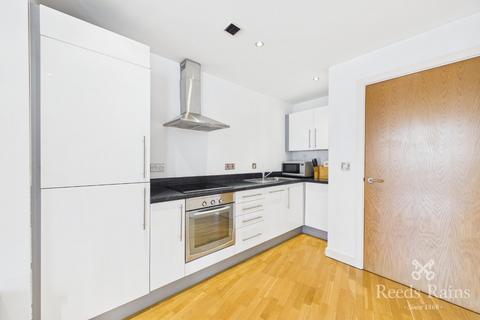 1 bedroom apartment for sale, The Quays, Salford M50