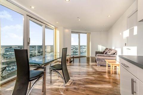 Apartment 2005, The Heart Blue, Media City Uk, Salford, M50 2TH