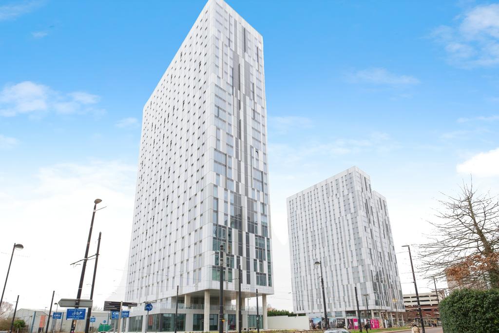 Michigan Point Tower D, Salford M50 2 bed apartment for sale £210,000