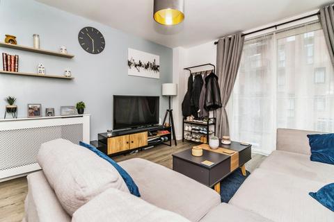 2 bedroom apartment for sale, Lockside Lane, Greater Manchester M5