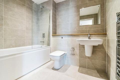 2 bedroom apartment to rent, Tower D, Salford M50