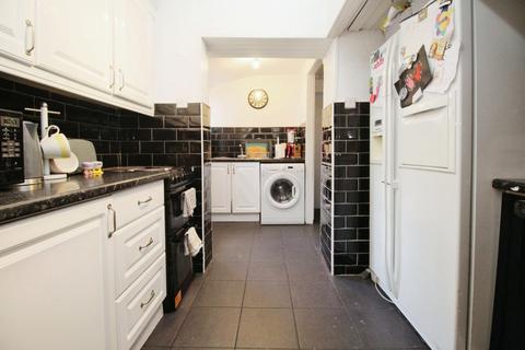 13 Wylam Terrace, Stanley, DH9 0EF