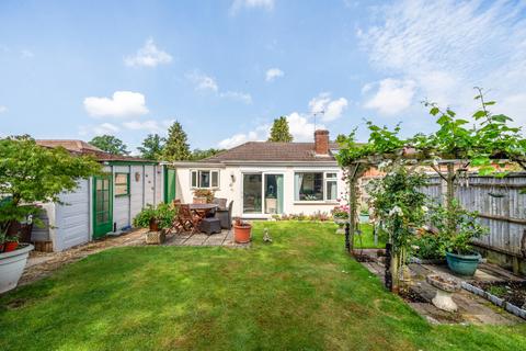 2 bedroom bungalow for sale, Frampton Close, Woodley, Reading