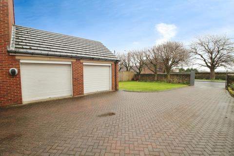 4 bedroom detached house for sale, Holmside Lane, Durham DH7