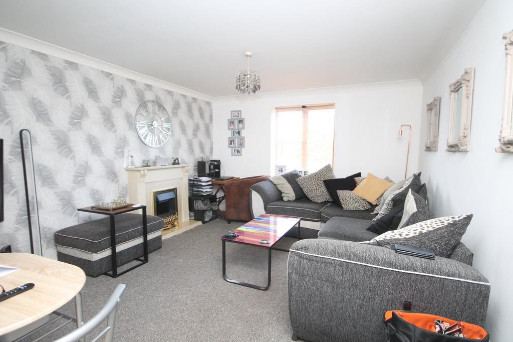Lounge/ Dining Room