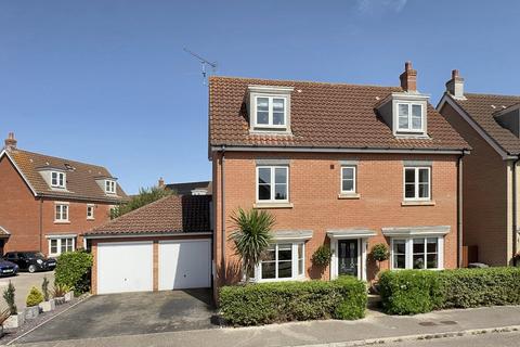 5 bedroom detached house for sale, Castle Gardens, Ipswich IP5