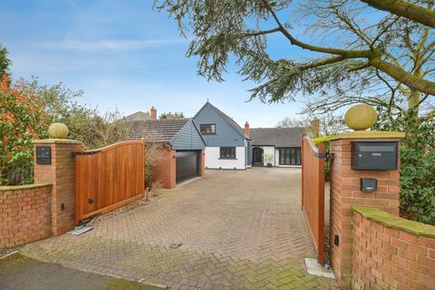 4 bedroom detached house for sale, Darlington Road, Durham TS18