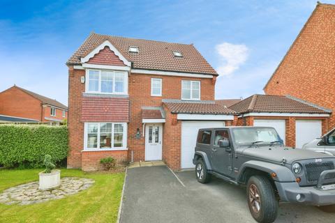 5 bedroom detached house for sale, Meridian Way, Durham TS18