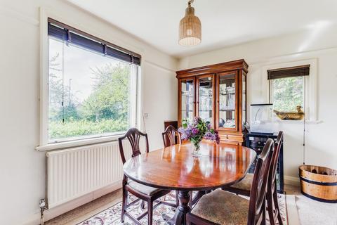 385 Barnsley Road, Wakefield, WF2 6BA