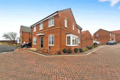 4 bedroom detached house for sale, Burkwood View, West Yorkshire WF1