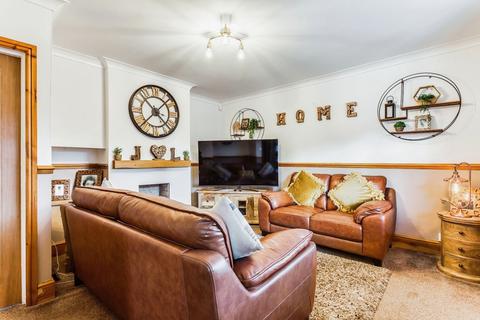 69 Harewood Road, Wakefield, WF1 4BW