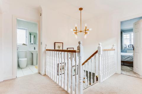 1 Fairway View, Wakefield, WF2 8UR
