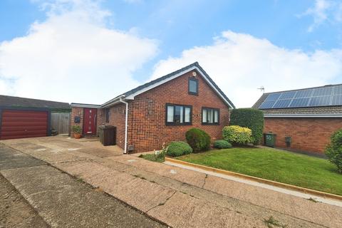 3 bedroom bungalow for sale, Hollingthorpe Avenue, Wakefield WF4