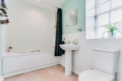 40, Parklands Manor Tuke Grove, Wakefield, WF1 4AF