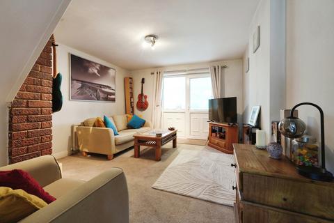 61 Barnstone Vale, Wakefield, WF1 4TW