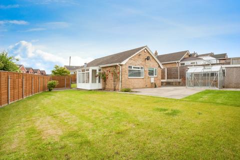 2 bedroom bungalow for sale, Milton Close, Wakefield WF4