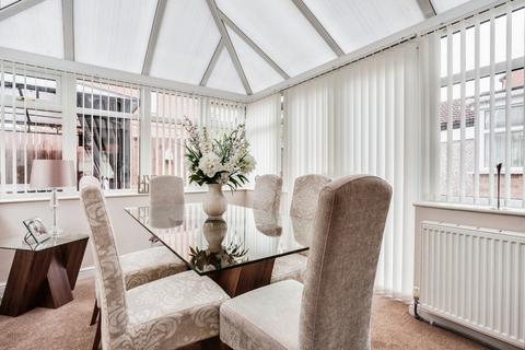 156 Alverthorpe Road, Wakefield, WF2 9PY