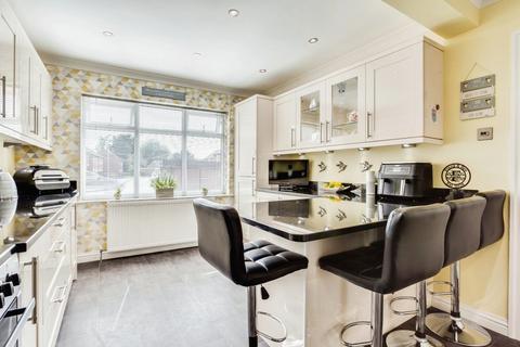 156 Alverthorpe Road, Wakefield, WF2 9PY