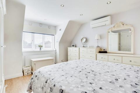 156 Alverthorpe Road, Wakefield, WF2 9PY