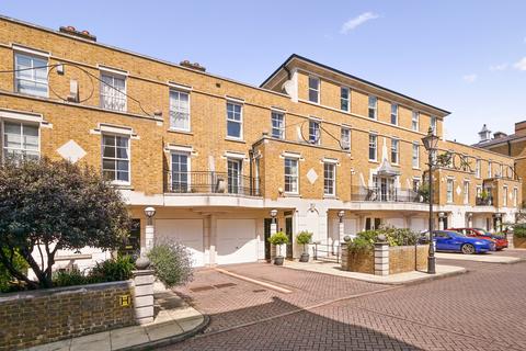11 Lindsay Square, London, SW1V 3SB