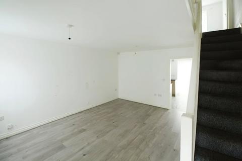 32 Carr Close, Liverpool, L11 4UA