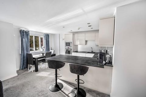 2 bedroom apartment for sale, Station Road, Cheshire SK9