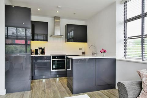 2 bedroom apartment for sale, Macclesfield Road, Cheshire SK9