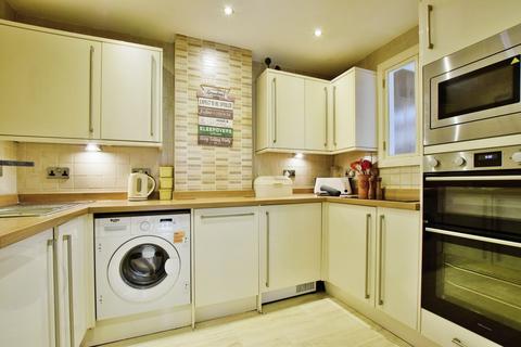 2 bedroom apartment for sale, Altrincham Road, Wilmslow SK9