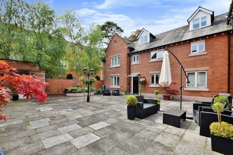 2 bedroom apartment for sale, Altrincham Road, Wilmslow SK9
