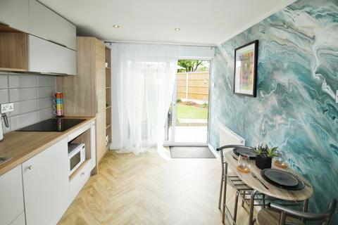 32 Benson Walk, Wilmslow, SK9 2HG