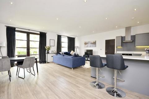 2 bedroom penthouse for sale, Macclesfield Road, Cheshire SK9