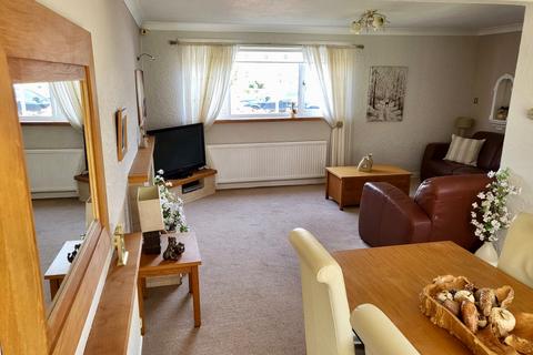 5 Birkdale Road, Wrexham, LL13 9QR