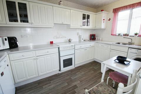 2 bedroom bungalow for sale, Jennifer Walk, West Midlands B25