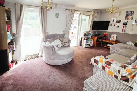 26 Greenwood, Birmingham, B25 8YU