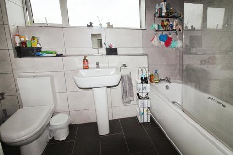 26 Greenwood, Birmingham, B25 8YU