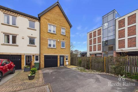 undefined, William Court, York YO10