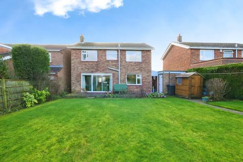 4 bedroom detached house for sale, St. Nicholas Crescent, York YO23