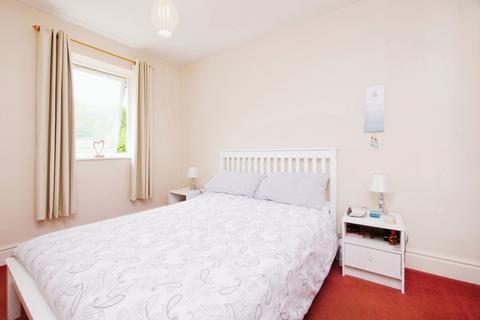 2 bedroom apartment for sale, Nicholas Gardens, North Yorkshire YO10