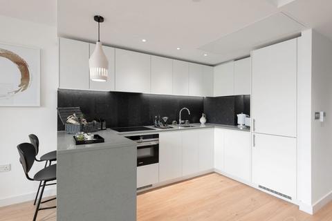 2 bedroom flat for sale, Landmark Pinnacle, 15 Westferry Road, London, E14